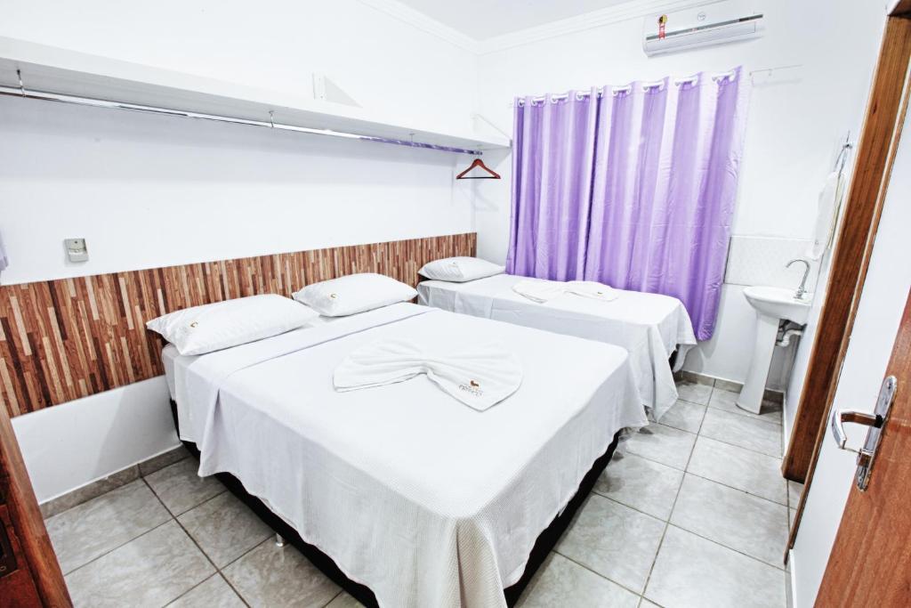 Hotel Cerrado Goiânia Quarto foto