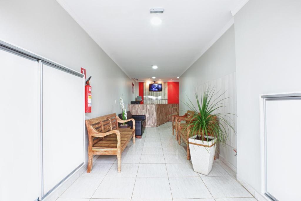 Hotel Cerrado Goiânia Exterior foto